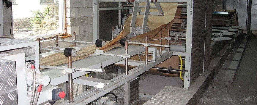 Пакетоделательная машина ДМ-52 для производства мешков от 5 до 60 кг Пакетоделательная машина ДМ-52 для производства мешков от 5 до 60 кг